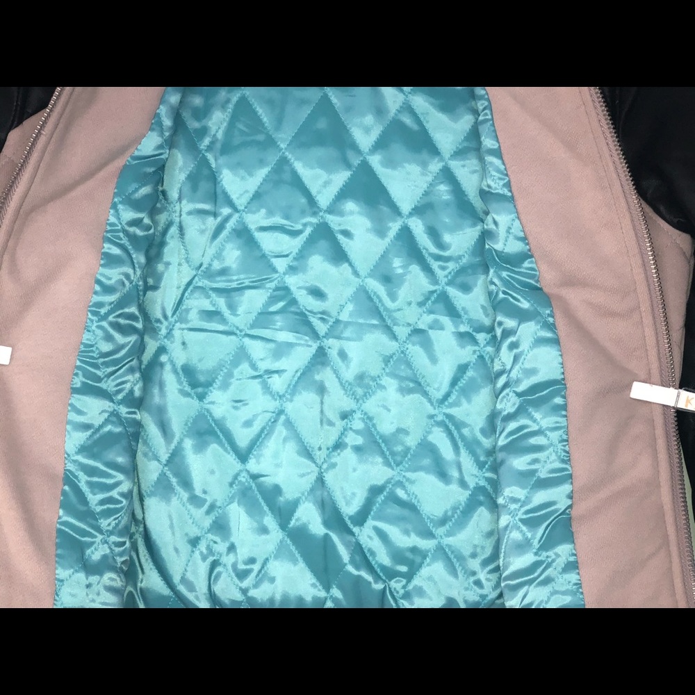 Bomber Jacket - Picture 6 of 7